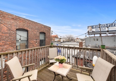 110 Chelsea St, Boston, Massachusetts 02128, 1 Bedroom Bedrooms, 3 Rooms Rooms,1 BathroomBathrooms,Residential,For Sale,Chelsea St,73362952