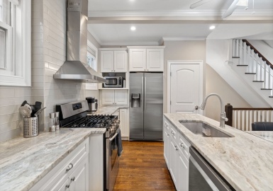 12 Colebrook St, Boston, Massachusetts 02127, 4 Bedrooms Bedrooms, 5 Rooms Rooms,2 BathroomsBathrooms,Residential Lease,For Rent,Colebrook St,73362985