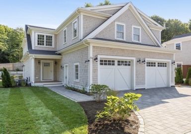 29 Leonard St, Bridgewater, Massachusetts 02324, 2 Bedrooms Bedrooms, 4 Rooms Rooms,2.5 BathroomsBathrooms,Residential,For Sale,Leonard St,73363190