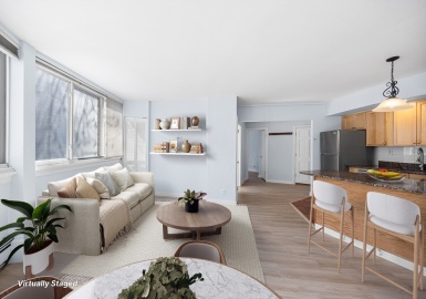 512-516 Green St, Cambridge, Massachusetts 02139, 2 Bedrooms Bedrooms, 4 Rooms Rooms,1 BathroomBathrooms,Residential,For Sale,Green St,73363126