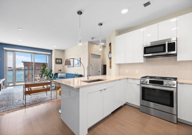 45 Lewis Street, Boston, Massachusetts 02128, 2 Bedrooms Bedrooms, 4 Rooms Rooms,2 BathroomsBathrooms,Residential,For Sale,Slip45 At Clippership Wharf,Lewis Street,73363274