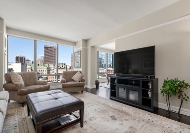 1 Avery Street, Boston, Massachusetts 02111, 2 Bedrooms Bedrooms, 5 Rooms Rooms,2.5 BathroomsBathrooms,Residential,For Sale,Ritz Carlton,Avery Street,73363186