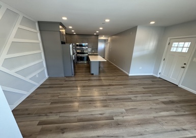 995 Hyde Park Avenue, Boston, Massachusetts 02136, 2 Bedrooms Bedrooms, 7 Rooms Rooms,2 BathroomsBathrooms,Residential Lease,For Rent,Hyde Park Avenue,73366216
