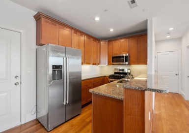 360 W 2nd, Boston, Massachusetts 02127, 2 Bedrooms Bedrooms, 5 Rooms Rooms,2 BathroomsBathrooms,Residential,For Sale,360 W 2nd Condominium Trust,W 2nd,73366289