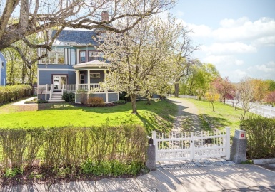 318 Metropolitan Ave, Boston, Massachusetts 02131, 5 Bedrooms Bedrooms, 11 Rooms Rooms,2.5 BathroomsBathrooms,Residential,For Sale,Metropolitan Ave,73366575