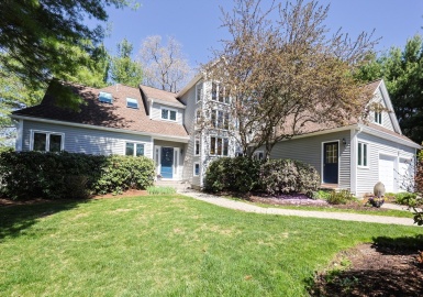 8 Fieldstone Lane, Natick, Massachusetts 01760, 4 Bedrooms Bedrooms, 9 Rooms Rooms,3.5 BathroomsBathrooms,Residential,For Sale,Fieldstone Lane,73366656
