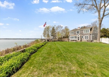 39 Standish Rd, Duxbury, Massachusetts 02332, 8 Bedrooms Bedrooms, 14 Rooms Rooms,6.5 BathroomsBathrooms,Residential,For Sale,Standish Rd,73366979