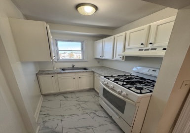 11 Harmony Street, New Bedford, Massachusetts 02740, 2 Bedrooms Bedrooms, 4 Rooms Rooms,1 BathroomBathrooms,Residential Lease,For Rent,Harmony Street,73367136
