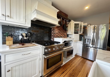 10 Pompeii St, Boston, Massachusetts 02119, 2 Bedrooms Bedrooms, 2 Rooms Rooms,1 BathroomBathrooms,Residential Lease,For Rent,Pompeii St,73367149