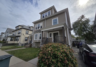 22 Newcastle Rd, Boston, Massachusetts 02135, 4 Bedrooms Bedrooms, 7 Rooms Rooms,2 BathroomsBathrooms,Residential Lease,For Rent,Newcastle Rd,73367665