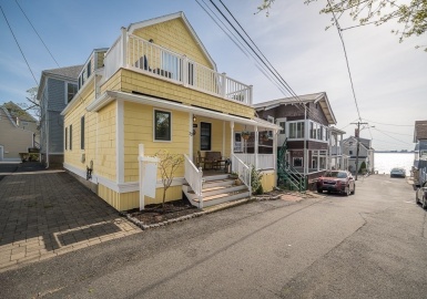 32 Maple Avenue, Nahant, Massachusetts 01908, 2 Bedrooms Bedrooms, 5 Rooms Rooms,2 BathroomsBathrooms,Residential,For Sale,Maple Avenue,73367509