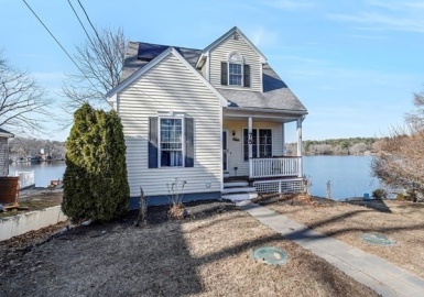 75 Lakeshore Dr, Bellingham, Massachusetts 02019, 3 Bedrooms Bedrooms, 5 Rooms Rooms,2.5 BathroomsBathrooms,Residential,For Sale,Lakeshore Dr,73369565