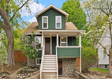 72 Vista Ave, Medford, Massachusetts 02155, 3 Bedrooms Bedrooms, 6 Rooms Rooms,2 BathroomsBathrooms,Residential,For Sale,Vista Ave,73370599