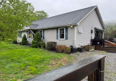 703 Brattleboro Rd, Bernardston, Massachusetts 01337, 3 Bedrooms Bedrooms, 5 Rooms Rooms,2 BathroomsBathrooms,Residential,For Sale,Brattleboro Rd,73370631