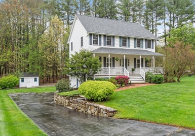 9 Timbercreek Lane, Billerica, Massachusetts 01821, 3 Bedrooms Bedrooms, 7 Rooms Rooms,2.5 BathroomsBathrooms,Residential,For Sale,Timbercreek Lane,73370680