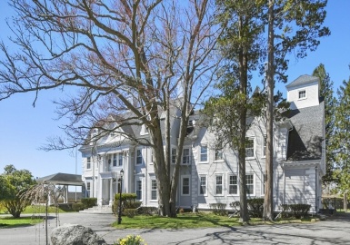 824 Tucker Rd, Dartmouth, Massachusetts 02747, 12 Bedrooms Bedrooms, 20 Rooms Rooms,11.5 BathroomsBathrooms,Residential,For Sale,Tucker Rd,73370750