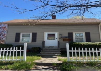 122 John Street, Reading, Massachusetts 01867, 4 Bedrooms Bedrooms, 6 Rooms Rooms,1 BathroomBathrooms,Residential,For Sale,John Street,73370810