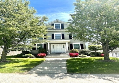 34 Prospect St, Waltham, Massachusetts 02453, 3 Bedrooms Bedrooms, 11 Rooms Rooms,3.5 BathroomsBathrooms,Residential Lease,For Rent,Prospect St,73371018