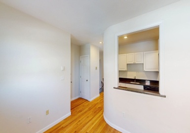 202 H St, Boston, Massachusetts 02127, 4 Bedrooms Bedrooms, 7 Rooms Rooms,1 BathroomBathrooms,Residential Lease,For Rent,H St,73371350