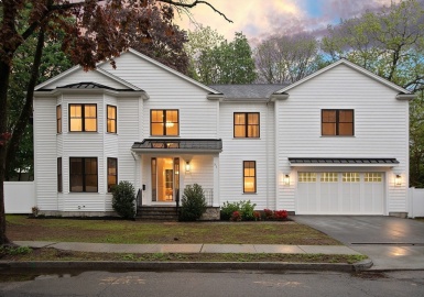 31 Moody Street, Newton, Massachusetts 02467, 5 Bedrooms Bedrooms, 15 Rooms Rooms,5 BathroomsBathrooms,Residential,For Sale,Moody Street,73371356
