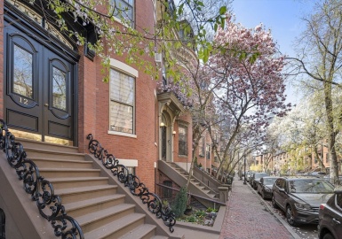 12 Concord Square, Boston, Massachusetts 02118, 2 Bedrooms Bedrooms, 5 Rooms Rooms,2 BathroomsBathrooms,Residential,For Sale,Concord Square,73371389