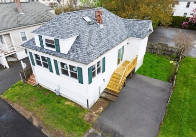 4 Bourgon St, Dartmouth, Massachusetts 02748, 2 Bedrooms Bedrooms, 4 Rooms Rooms,1 BathroomBathrooms,Residential,For Sale,Bourgon St,73371669