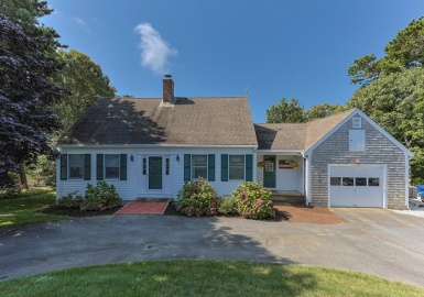 319 Riverview Dr, Chatham, Massachusetts 02633, 3 Bedrooms Bedrooms, 7 Rooms Rooms,3 BathroomsBathrooms,Residential,For Sale,Riverview Dr,73371751