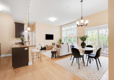 61 Bolton St, Cambridge, Massachusetts 02140, 2 Bedrooms Bedrooms, 5 Rooms Rooms,2 BathroomsBathrooms,Residential,For Sale,61-69 Bolton Street Condominium,Bolton St,73371785
