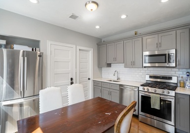 17 Howes St, Boston, Massachusetts 02125, 4 Bedrooms Bedrooms, 5 Rooms Rooms,2 BathroomsBathrooms,Residential Lease,For Rent,Howes St,73371968