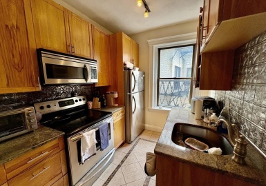 61 Park Drive, Boston, Massachusetts 02215, 2 Bedrooms Bedrooms, 4 Rooms Rooms,1 BathroomBathrooms,Residential Lease,For Rent,Park Drive,73372055