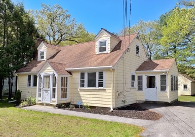 11 Maine Ave, Natick, Massachusetts 01760, 5 Bedrooms Bedrooms, 8 Rooms Rooms,2.5 BathroomsBathrooms,Residential,For Sale,Maine Ave,73371969