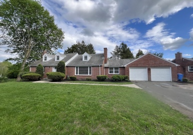 119 Central Park Drive, Holyoke, Massachusetts 01040, 3 Bedrooms Bedrooms, 8 Rooms Rooms,2 BathroomsBathrooms,Residential,For Sale,Central Park Drive,73372468