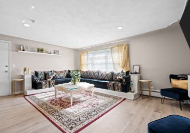8 Tara Dr, Weymouth, Massachusetts 02188, 2 Bedrooms Bedrooms, 5 Rooms Rooms,1 BathroomBathrooms,Residential,For Sale,Tara Dr,73372565