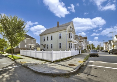 21 Page St, New Bedford, Massachusetts 02740, 2 Bedrooms Bedrooms, 6 Rooms Rooms,1 BathroomBathrooms,Residential Lease,For Rent,Page St,73373033