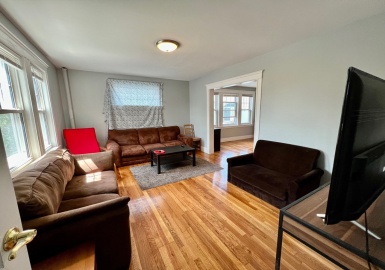 37 Sterling Street, Somerville, Massachusetts 02144, 5 Bedrooms Bedrooms, 8 Rooms Rooms,2 BathroomsBathrooms,Residential Lease,For Rent,Sterling Street,73373281
