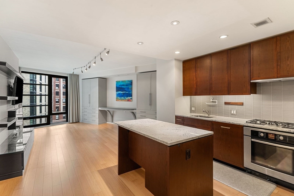 580 Washington St, Boston, Massachusetts 02111