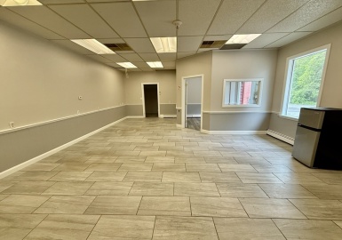 112 Haverhill St, North Reading, Massachusetts 01864, ,Commercial Lease,For Rent,Haverhill St,73378636