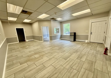 112 Haverhill St, North Reading, Massachusetts 01864, ,Commercial Lease,For Rent,Haverhill St,73378637