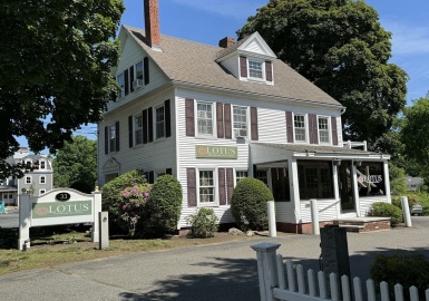 33 West Main St, Georgetown, Massachusetts 01833, ,Commercial Sale,For Sale,West Main St,73378308