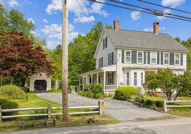197-199 Main St, Chelmsford, Massachusetts 01863, 4 Bedrooms Bedrooms, 10 Rooms Rooms,3 BathroomsBathrooms,Residential Income,For Sale,Main St,73379655