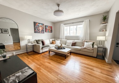 273 Dorchester, Boston, Massachusetts 02127, 4 Bedrooms Bedrooms, 9 Rooms Rooms,2 BathroomsBathrooms,Residential Lease,For Rent,Dorchester,73380084