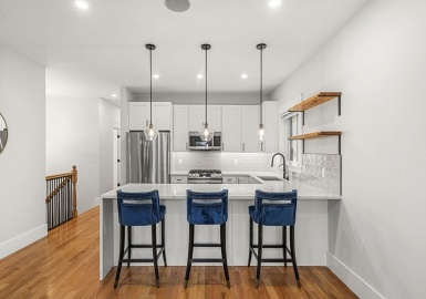 50 Cottage St, Chelsea, Massachusetts 02150, 3 Bedrooms Bedrooms, 7 Rooms Rooms,3 BathroomsBathrooms,Residential Lease,For Rent,Cottage St,73380094