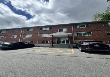 137 Winthrop St, Framingham, Massachusetts 01702, 1 Bedroom Bedrooms, 1 Room Rooms,1 BathroomBathrooms,Residential,For Sale,Winthrop St,73380247