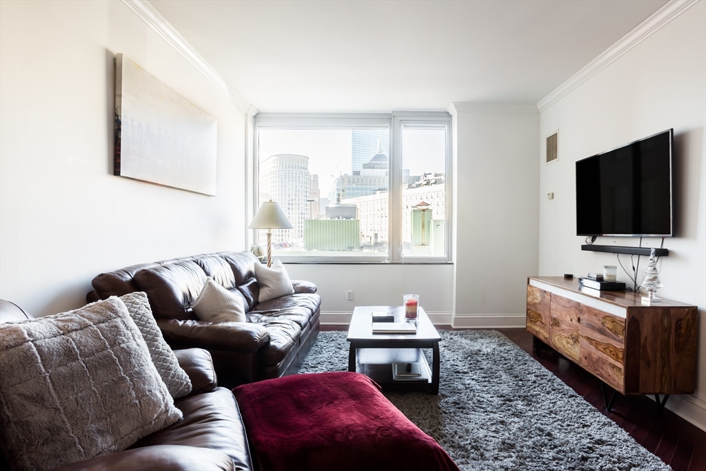 1 Charles St S, Boston, Massachusetts 02116