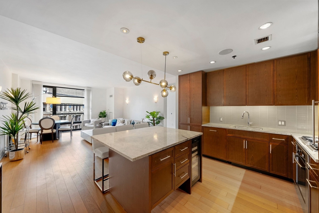 580 Washington St, Boston, Massachusetts 02111