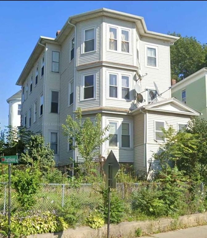 37 Vernon St, Worcester, Massachusetts 01610