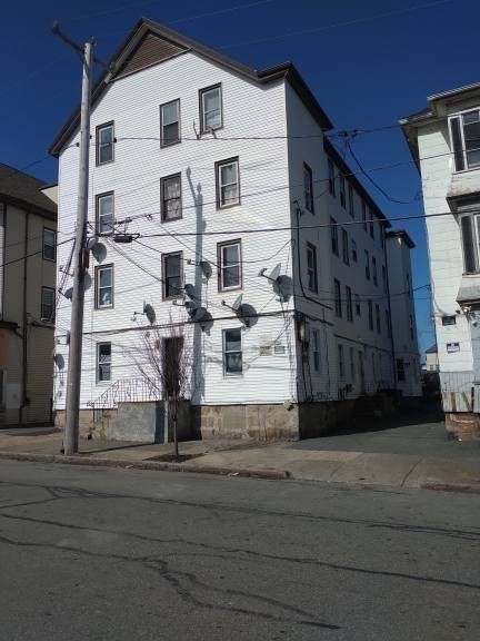 239 Sawyer St, New Bedford, Massachusetts 02746