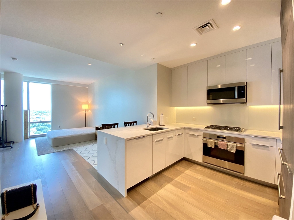 188 Brookline Ave, Boston, Massachusetts 02215
