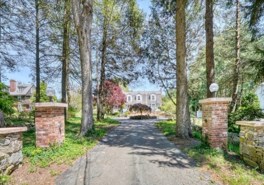 300 Nahatan Street, Westwood, Massachusetts 02090, ,Land,For Sale,Nahatan Street,73386312