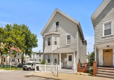 36 Brookford Street, Boston, Massachusetts 02125, 6 Bedrooms Bedrooms, 14 Rooms Rooms,3 BathroomsBathrooms,Residential Income,For Sale,Brookford Street,73386606